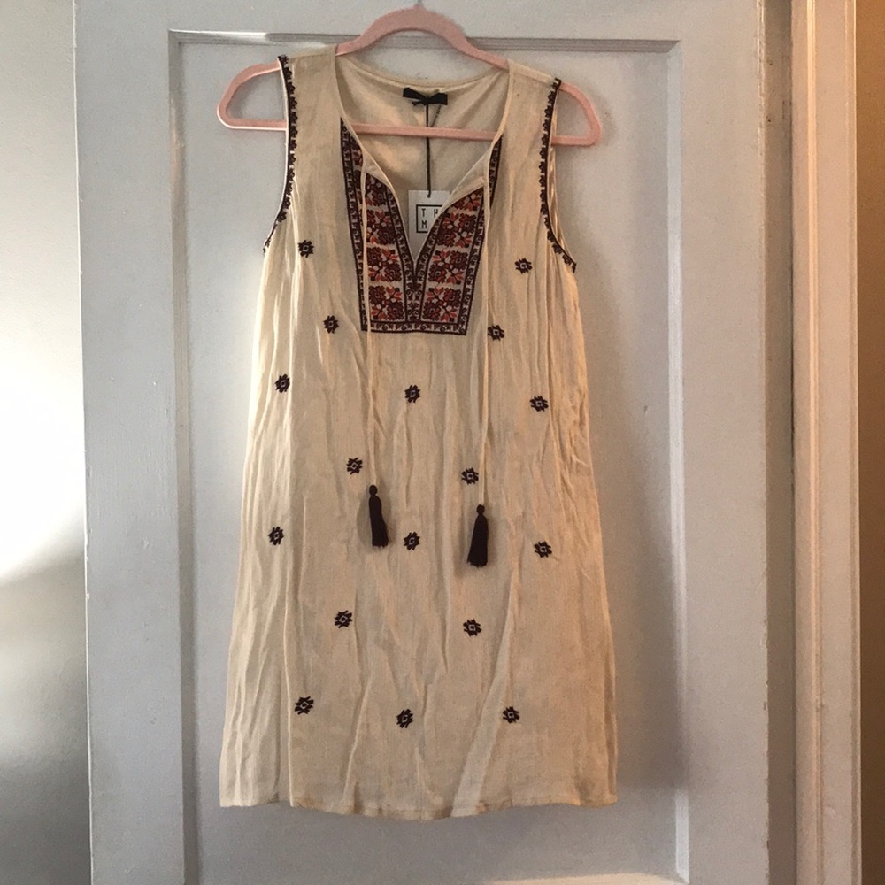 Sleeveless Embroidered Dress